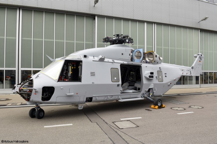 Lackierung des ersten NH90 NFH SEA LION fertiggestellt