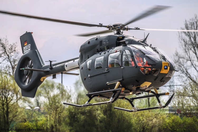 Airbus Helicopters signe un contrat de services global concernant la nouvelle flotte d’hélicoptères H145M des Forces armées allemandes