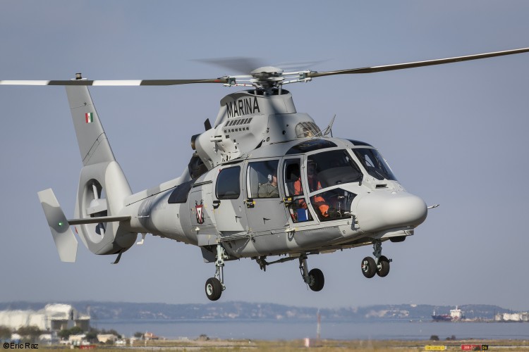 Airbus Helicopters entrega el primer AS565 MBe Panther a la Marina Mexicana