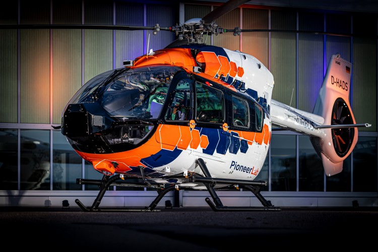 Airbus stellt PioneerLab als neues zweimotoriges Hubschrauber-Labor vor