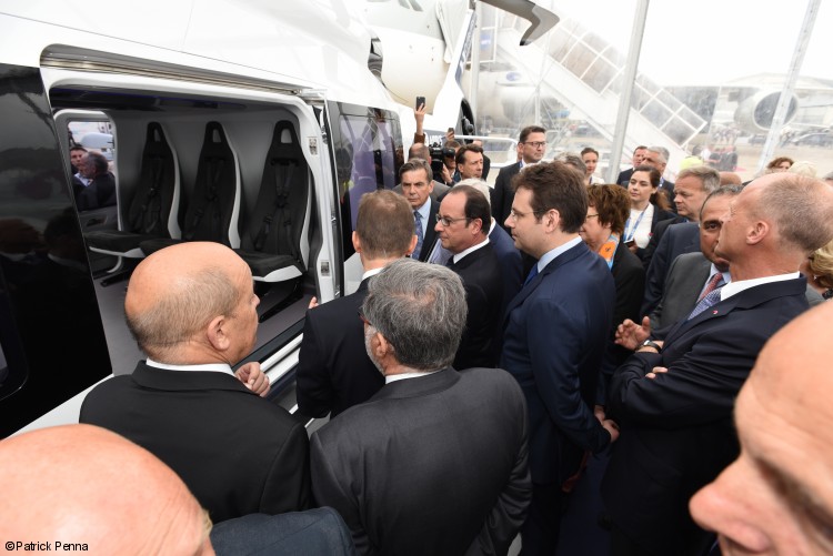 French President François Hollande visits H160 and H225M on opening day of Paris Air Show